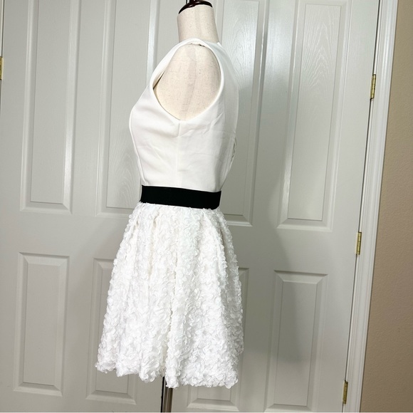 NWT Black and White Party Dress size Small US 4 - Picture 4 of 16